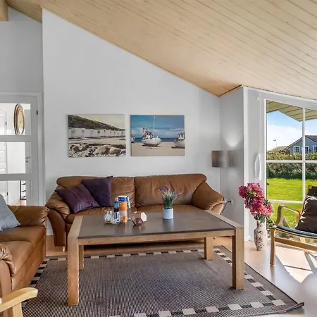 Semesterbostad Winona - 600m From The Sea By Interhome